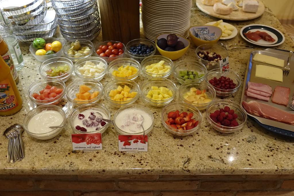מיירסבורג Sporthotel Schoenblick מראה חיצוני תמונה